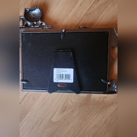 New metal pet picture  frame 4×6 - Picture 2 of 3